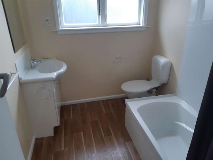 12 Dickson Crescent Hornby_7