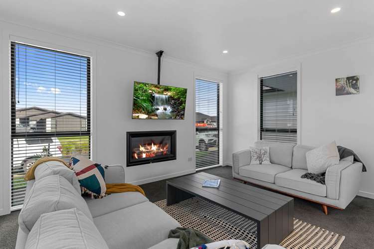 54 Stace Hopper Drive One Tree Point_8