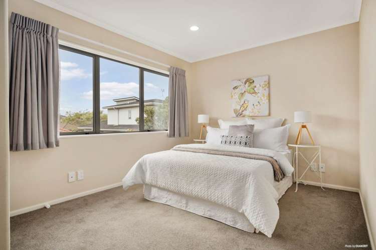 42 Topland Drive Flat Bush_11