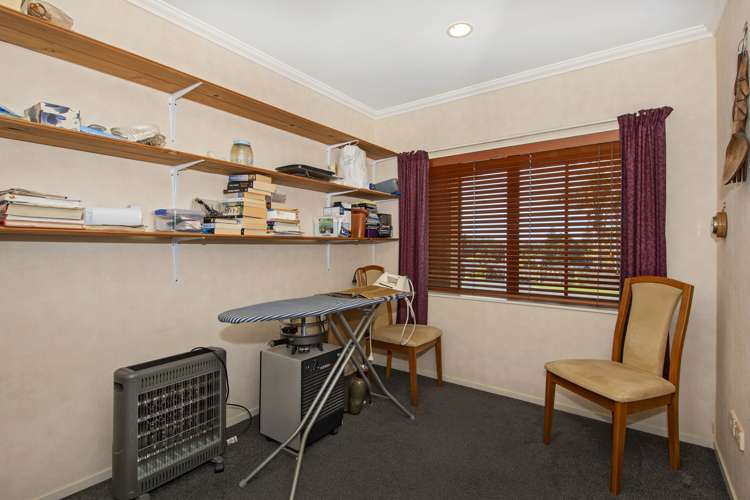 15 Pebble Beach Boulevard Kamo_12