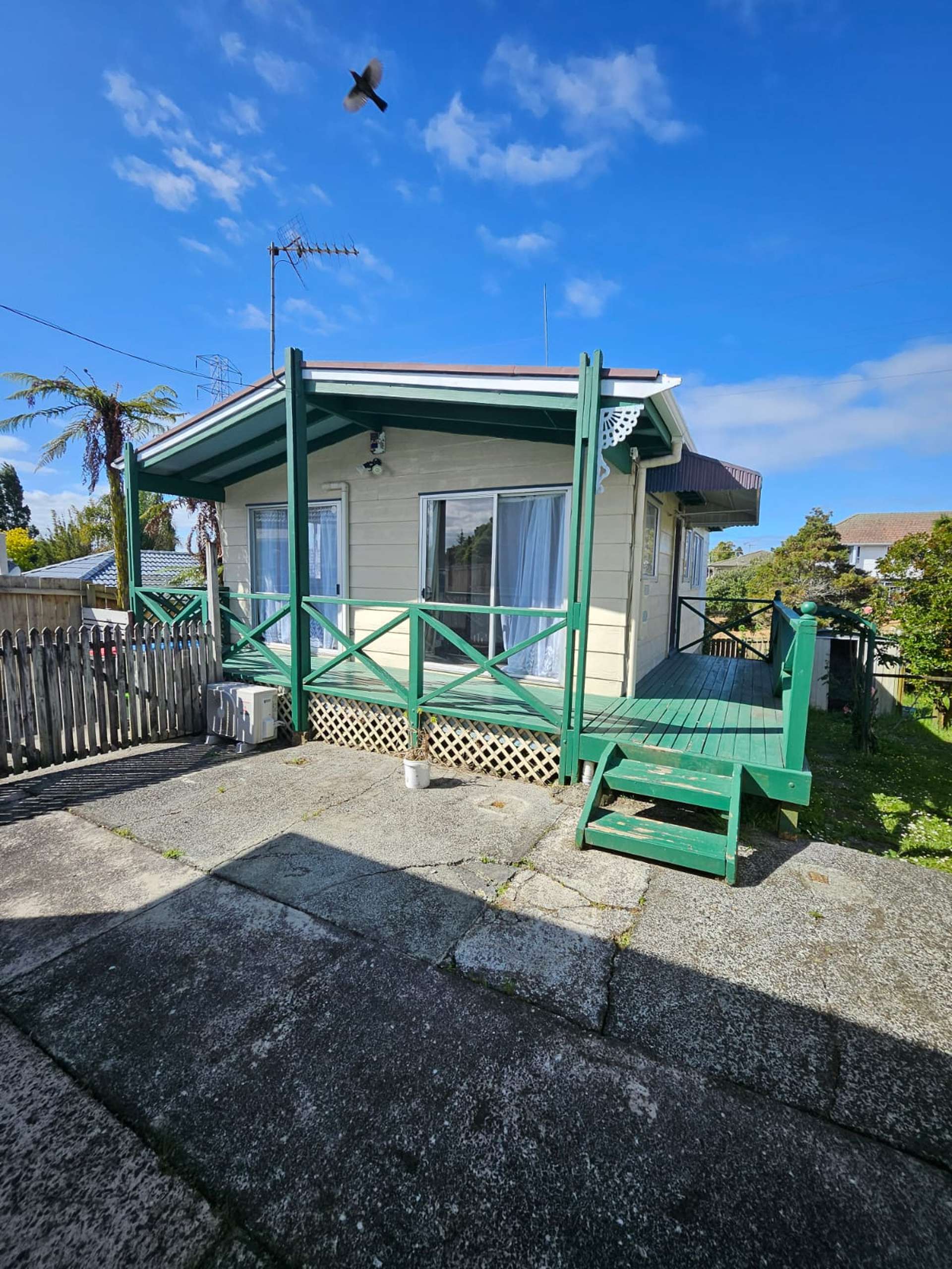 2/613 Richardson Road Mt Roskill_0