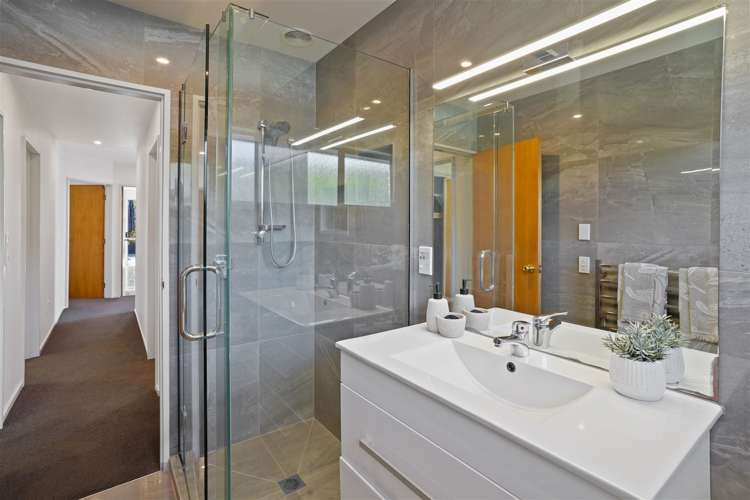 11 Bishopsworth Street Hillsborough_14