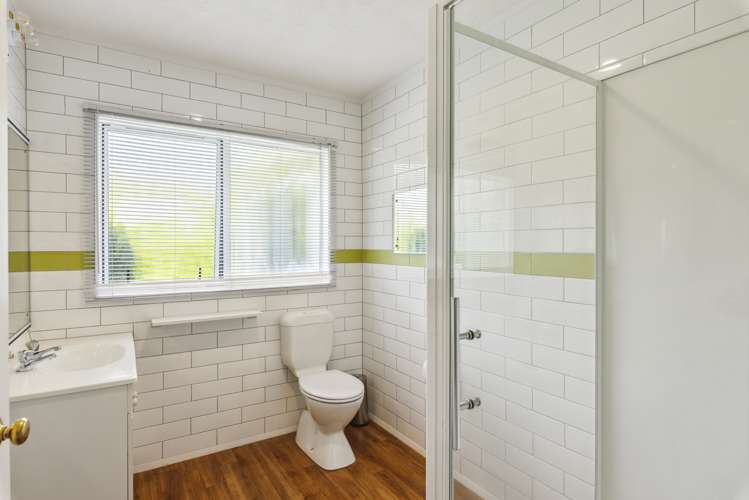 13 Runanga Grove Waikanae_15