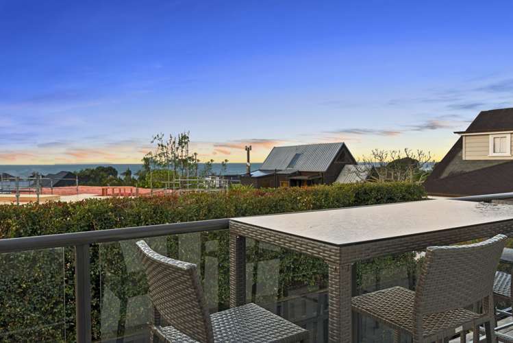 2/13 Muritai Road Milford_18