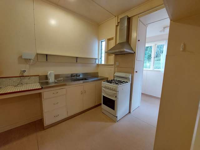 35B Bassett Road Johnsonville_2