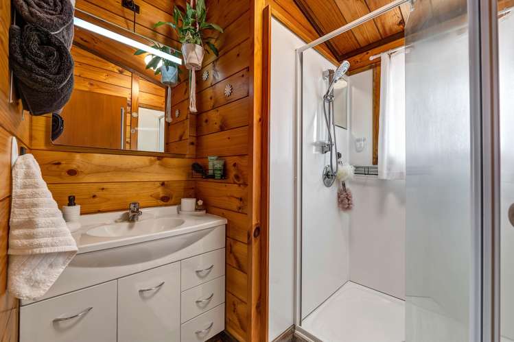 11A Warwick Road Stratford_14