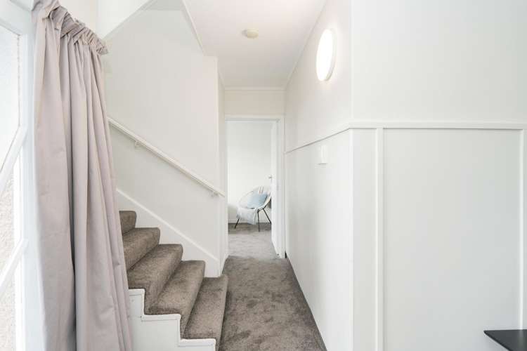 327 North Road Waikiwi_13