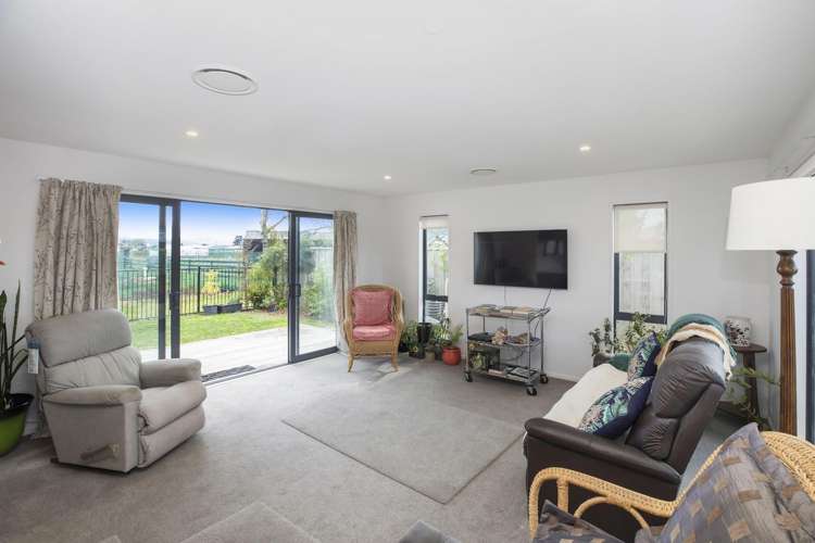 13 Crossley Avenue Woodend_5