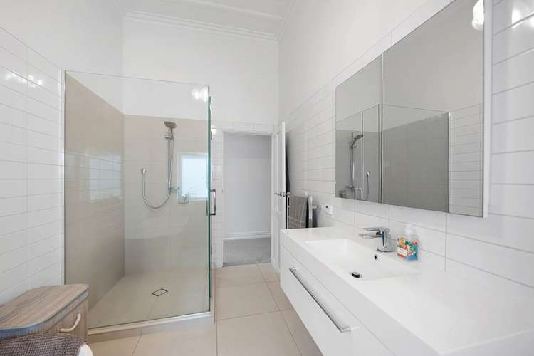 11 Albert Road Devonport_16