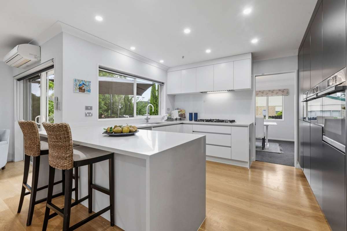 35 Anaheim Boulevard_5