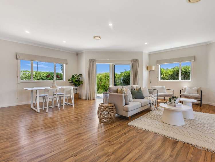 2 Drovers Way Frimley_9