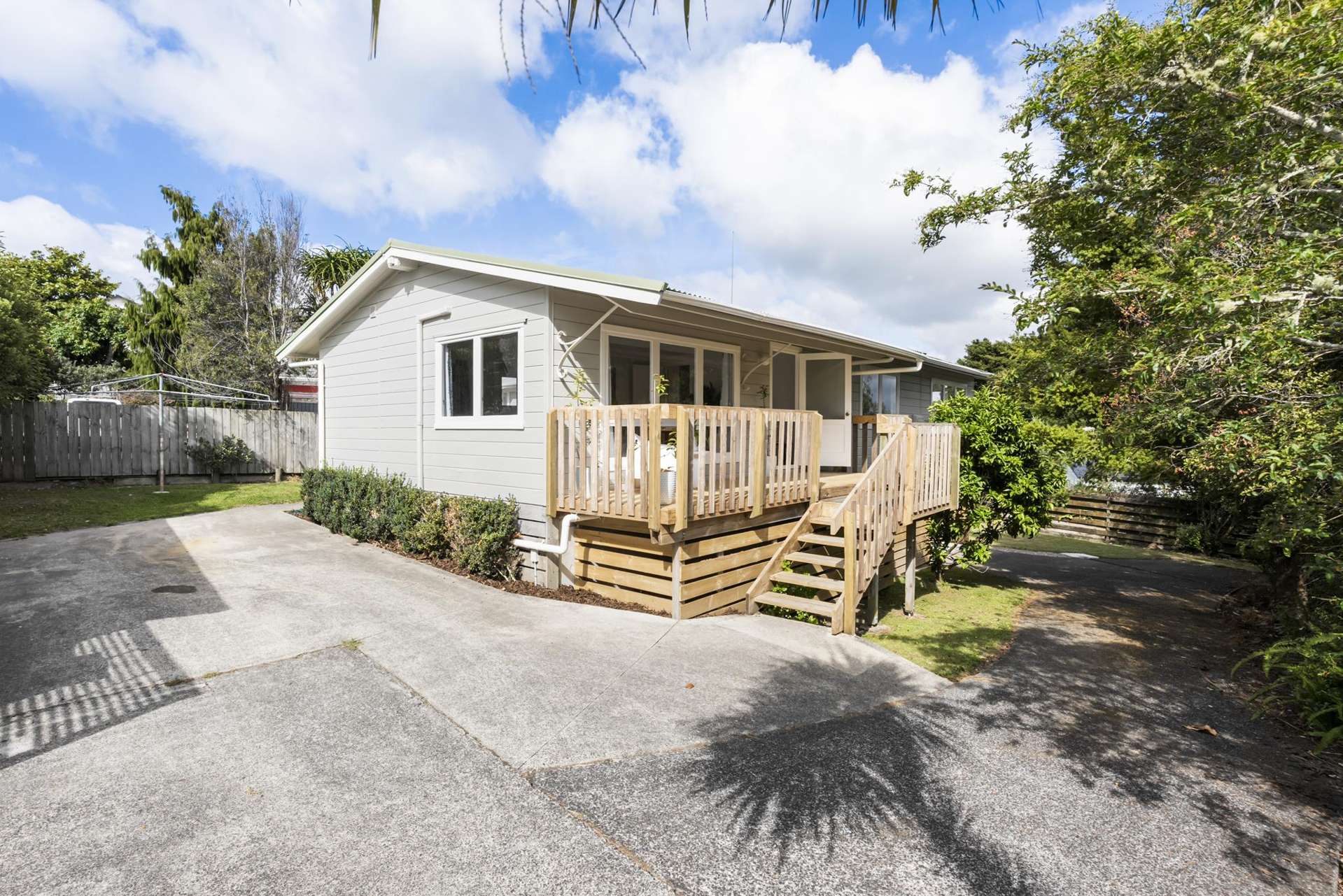 2/40 Salisbury Road Birkdale_0