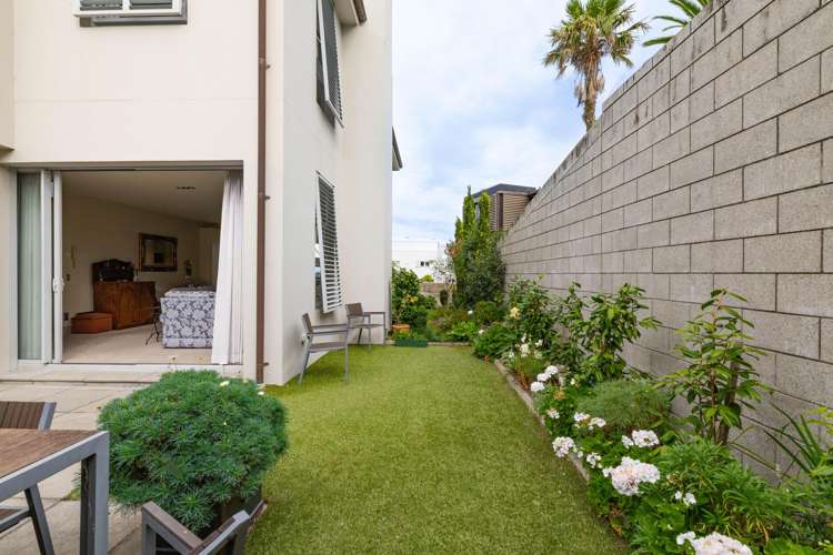 19F St Stephens Avenue Parnell_16