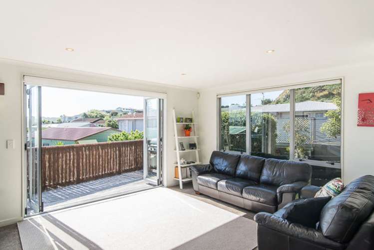 17 Tweed Road Papakowhai_4