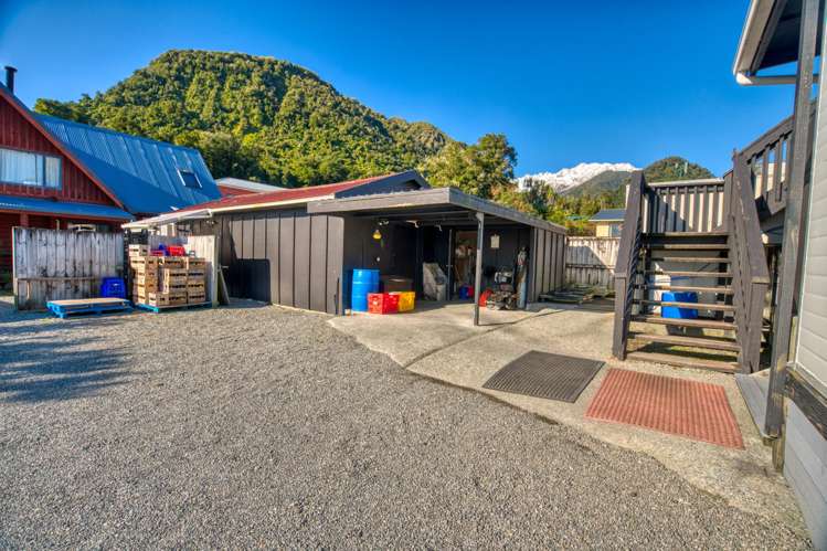 12 Main Road & 2 Condon Street Franz Josef_23