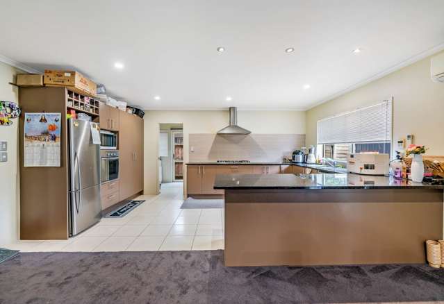 20 Bridgefield Crescent Flat Bush_1