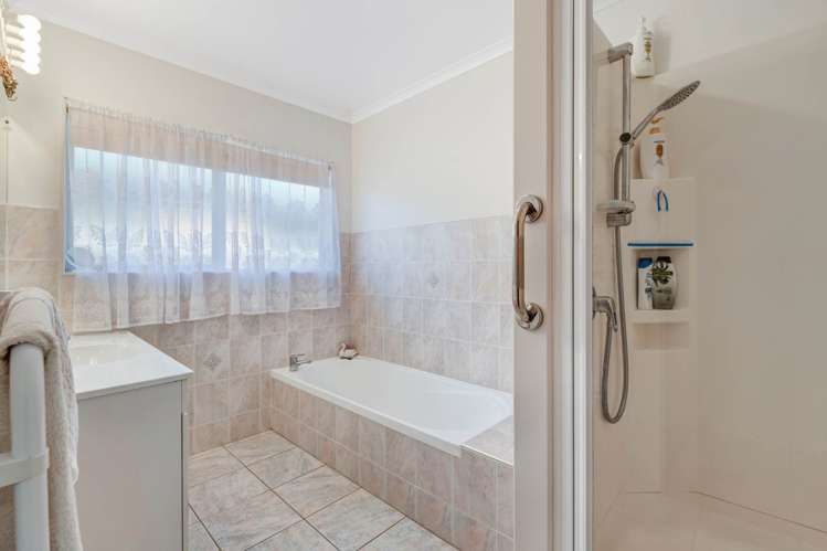 9 Dan Tori Place Orewa_14