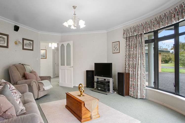 20 Cowley Drive Leamington_11