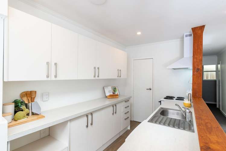 20 Jocelyn Crescent Pinehaven_8