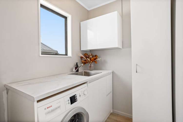 7 Eagle Place Red Beach_13