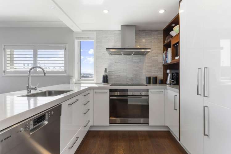 4A/10 Augustus Terrace_4