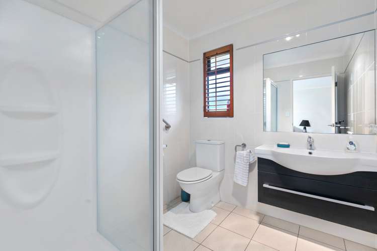 19 Horsley Grove Pyes Pa_10