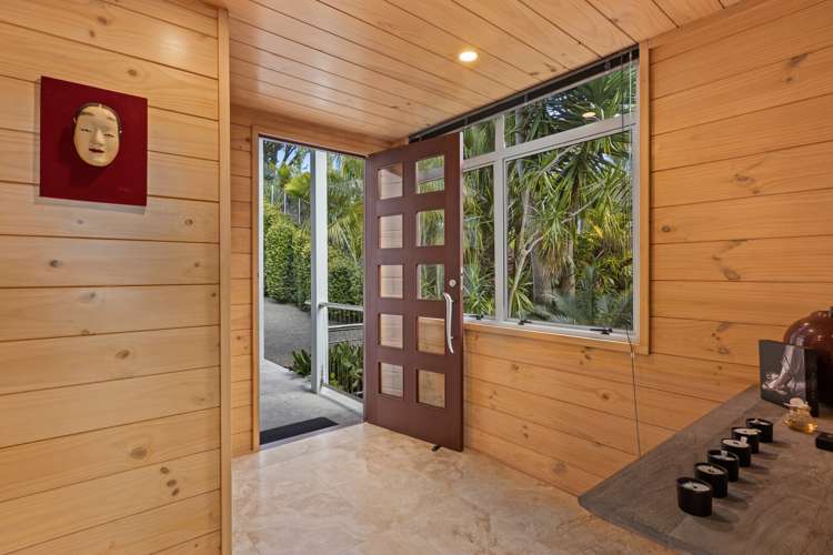 42 Pohutukawa Avenue Red Beach_17