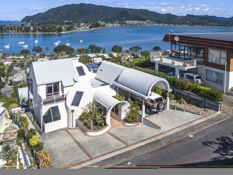 19 Pine Grove Tairua_18