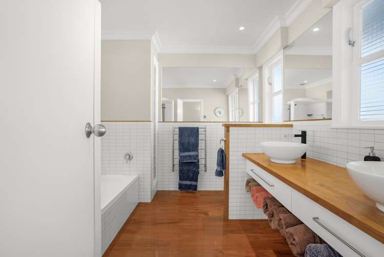 8 Bellevue Road Woburn_15