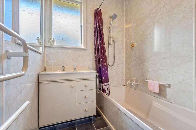 17 Bell Crescent Concord_13