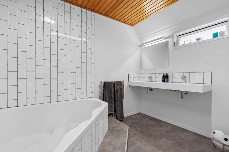 8B Milton Road Otumoetai_10