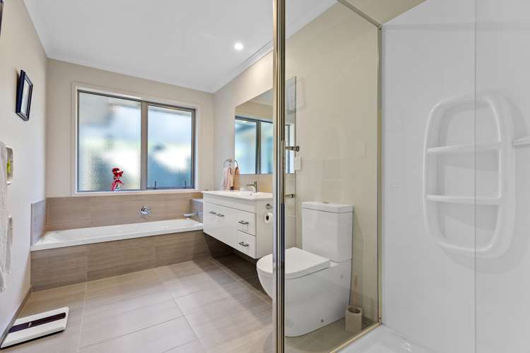 105 Condor Drive Pyes Pa_17