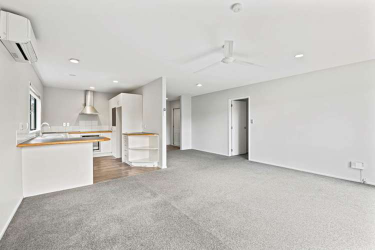 2/62 Marlborough Avenue Glenfield_1