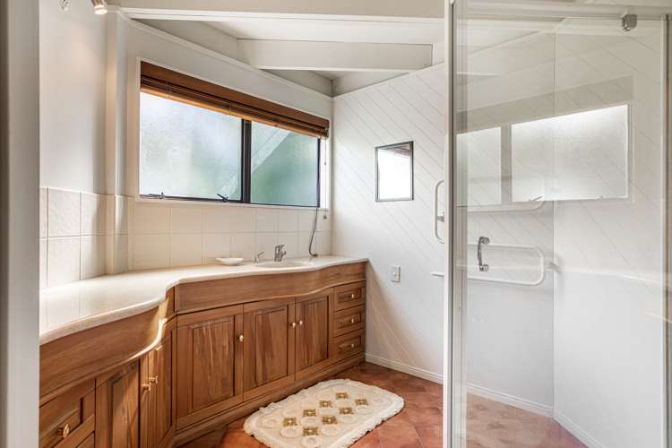 36 Okoka Road Omiha_24