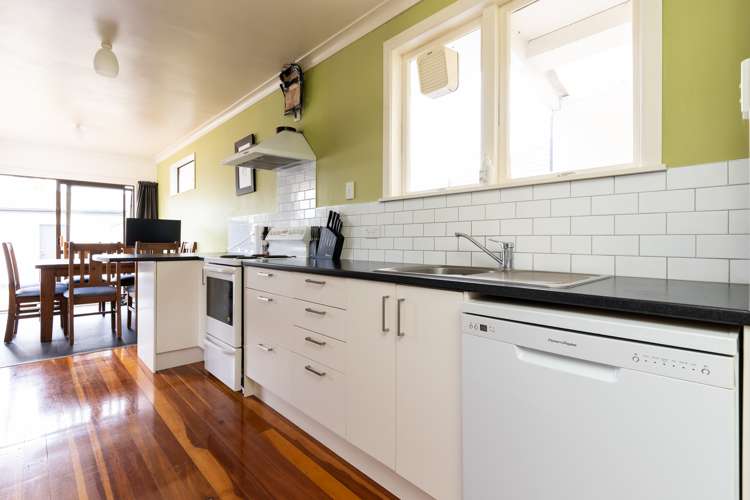 2 Croxley Place Terrace End_2