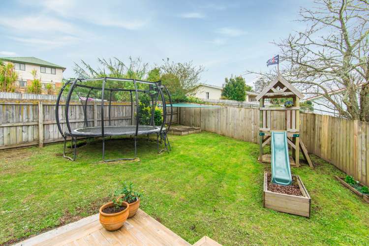 30 Taurus Crescent Beach Haven_16