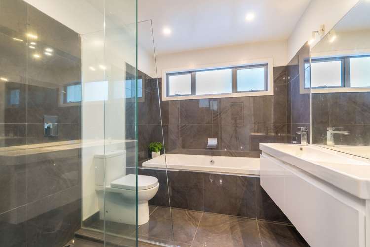 60 Earls Road Saint Clair_13