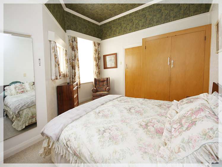 79 Queen Street West Levin_10