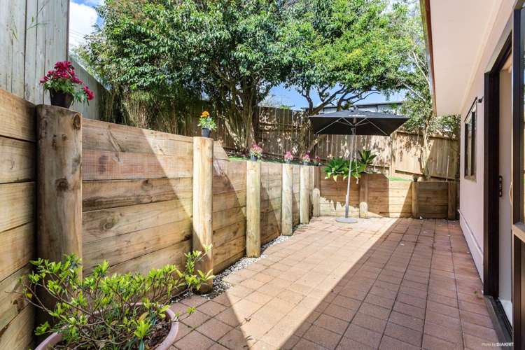 2/1 Merton Avenue Glenfield_16