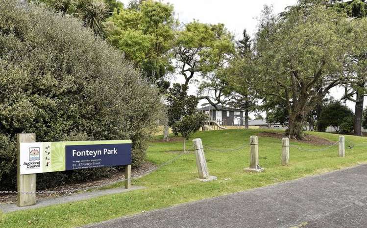 84 Fonteyn Street Avondale_16