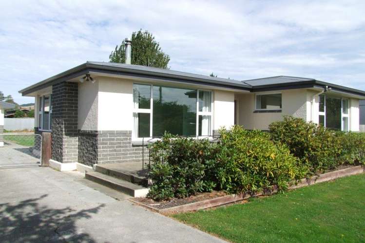 5 Constitution Avenue Milton_16