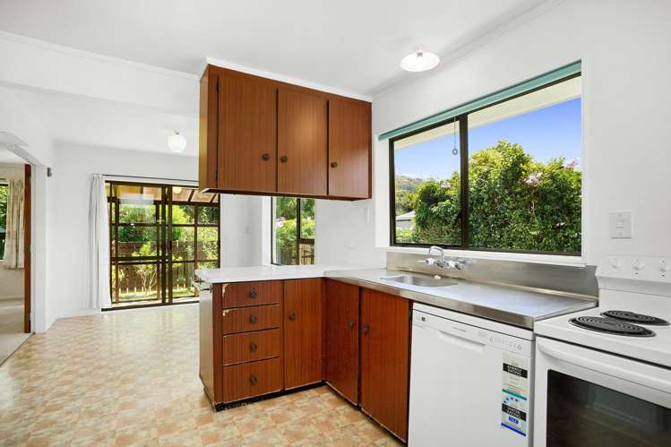 18 Rossiter Street Tawa_5