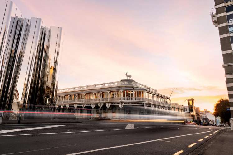 b/47 Queen Street New Plymouth_14