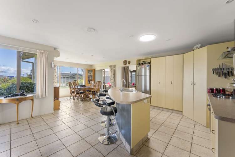 5 Otia Drive Richmond_1