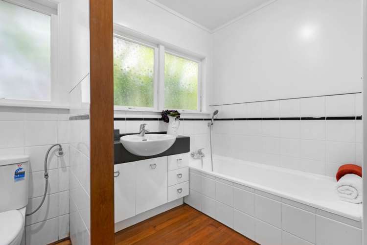 1/16 James Evans Drive Northcote_14