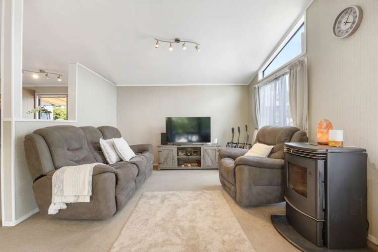 7A & 7 Gleneagles Grove Wattle Downs_5