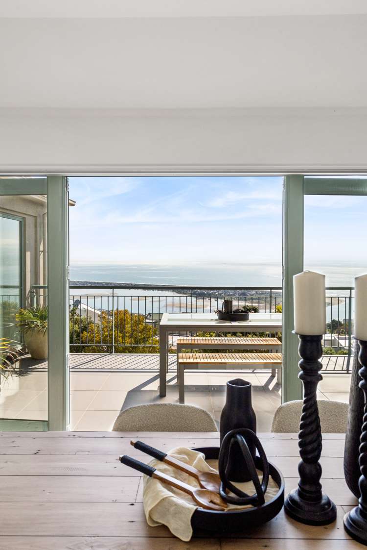 6 Gardenhill Lane Redcliffs_32