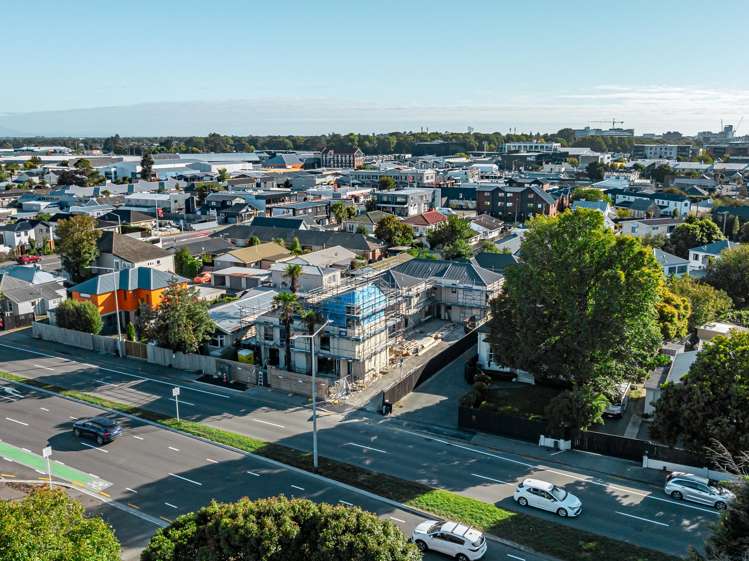 2/474 Barrington Street Addington_7