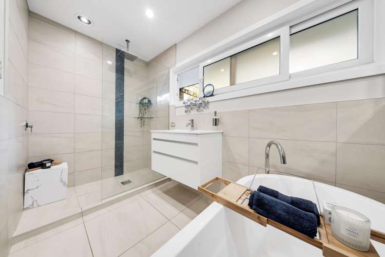 178 Bleakhouse Road Mellons Bay_19