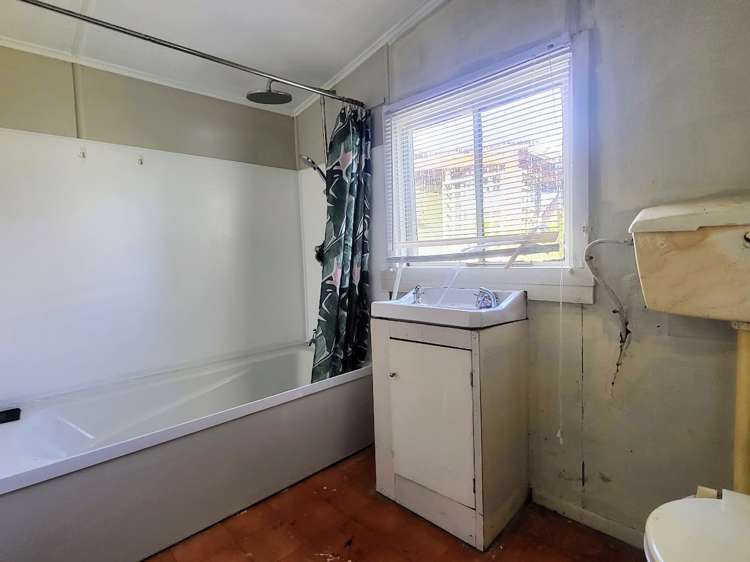 3 Kaka Street Ohura_8